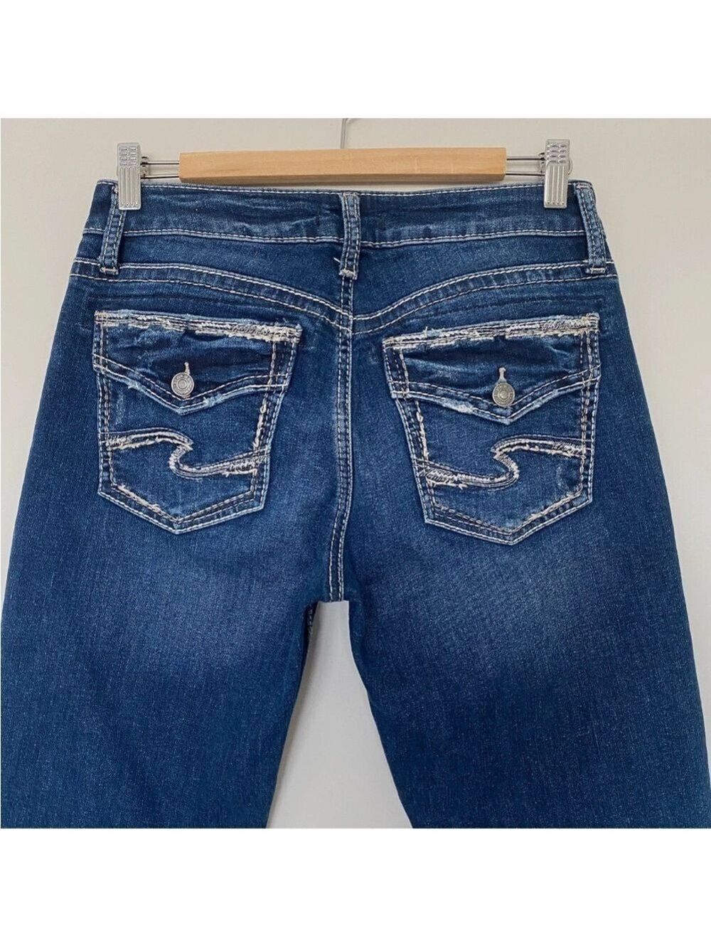 Silver Avery Slim Boot Jeans Mid Rise Women's 30X31 Faux Flap Pockets Dark Wash